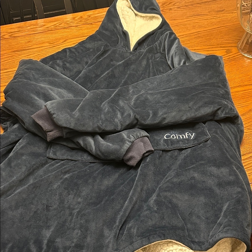 Coinfly Women's Navy Hooded Jacket